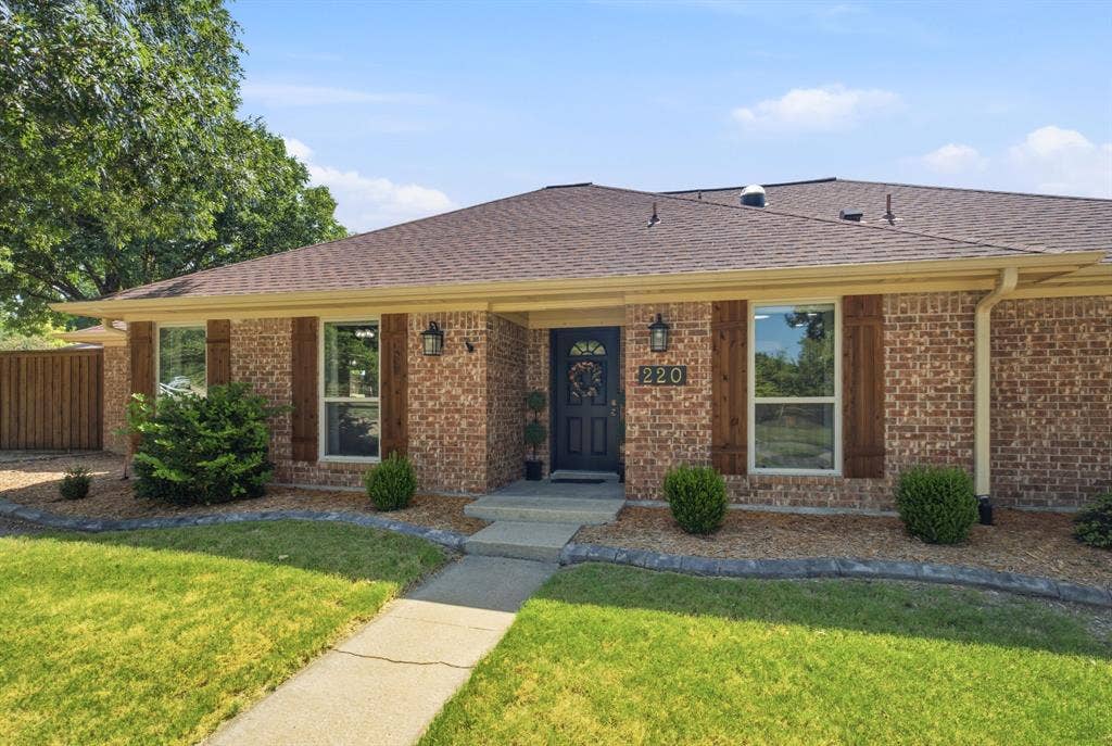 220 Dale Drive, New Hope, TX 75071 220 Dale Drive, New Hope, TX 75071