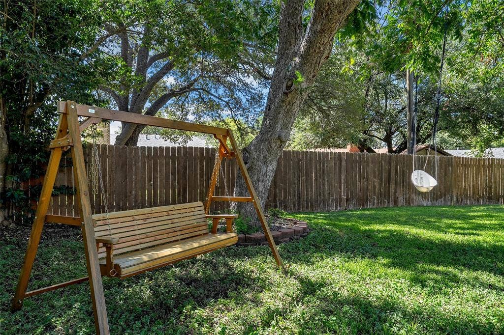 5306 Lake Crest Drive, Waco, TX 76710 5306 Lake Crest Drive, Waco, TX 76710