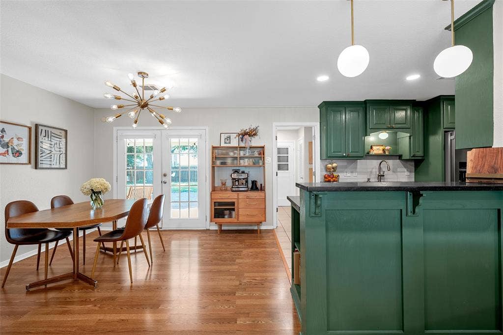 5306 Lake Crest Drive, Waco, TX 76710 5306 Lake Crest Drive, Waco, TX 76710