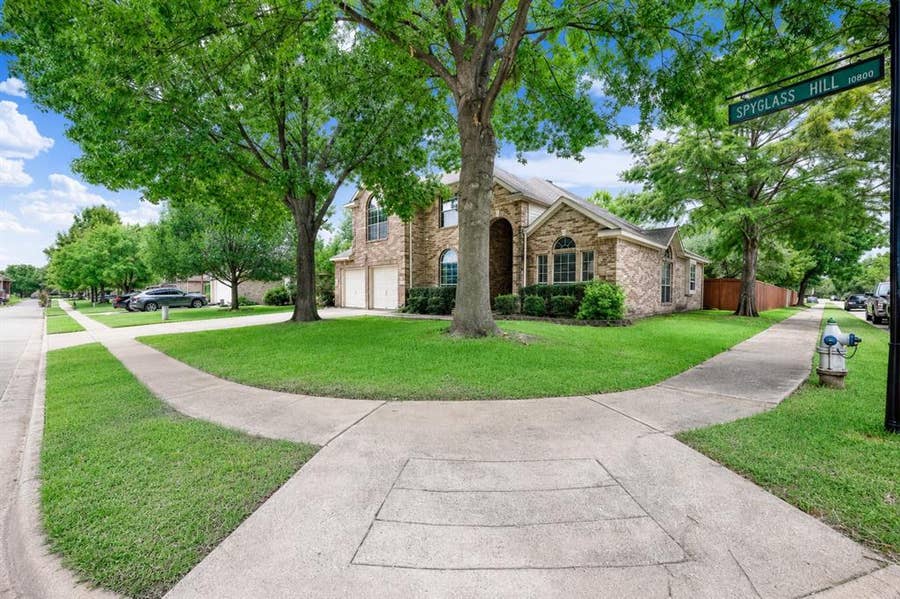 Property photo for 10809 Spyglass Hill, Rowlett, TX