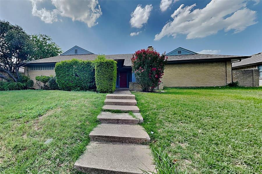 Property photo for 2237 Valley Mill, Carrollton, TX