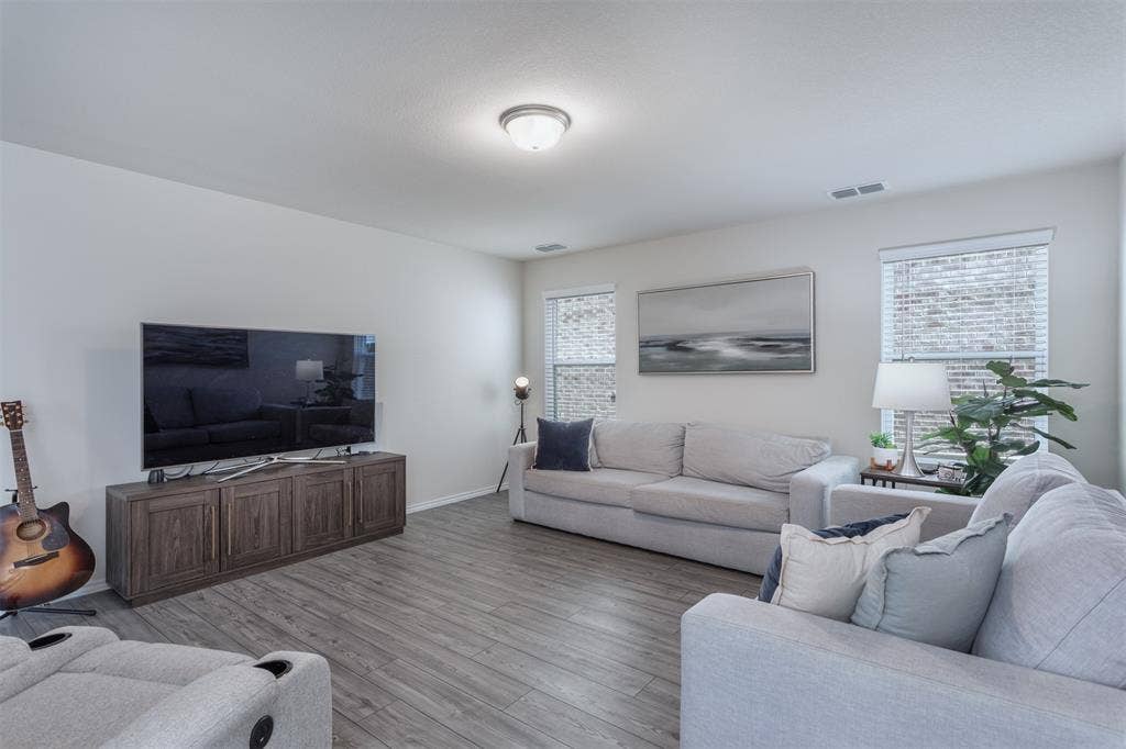 859 Table Rock Street, Princeton, TX 75407 With ample seating space..get ready for a fun movie night.