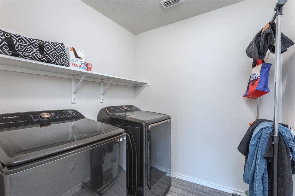859 Table Rock Street, Princeton, TX 75407 Laundry is upstairs near bedrooms.