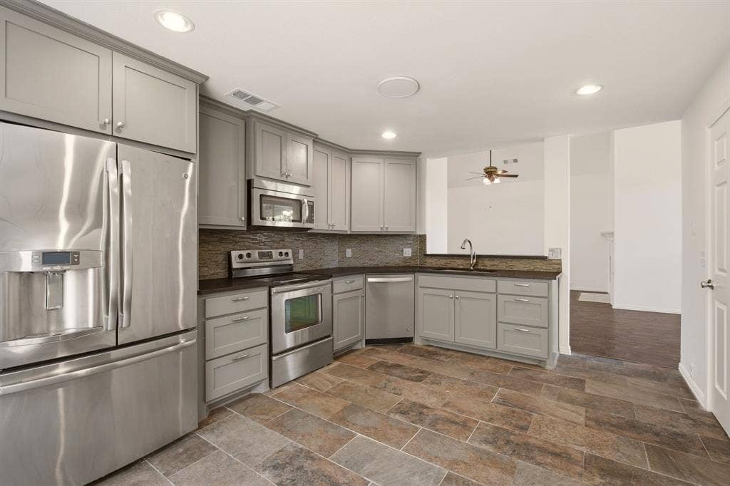 9809 Preston Vineyard Drive, Frisco, TX 75035 9809 Preston Vineyard Drive, Frisco, TX 75035