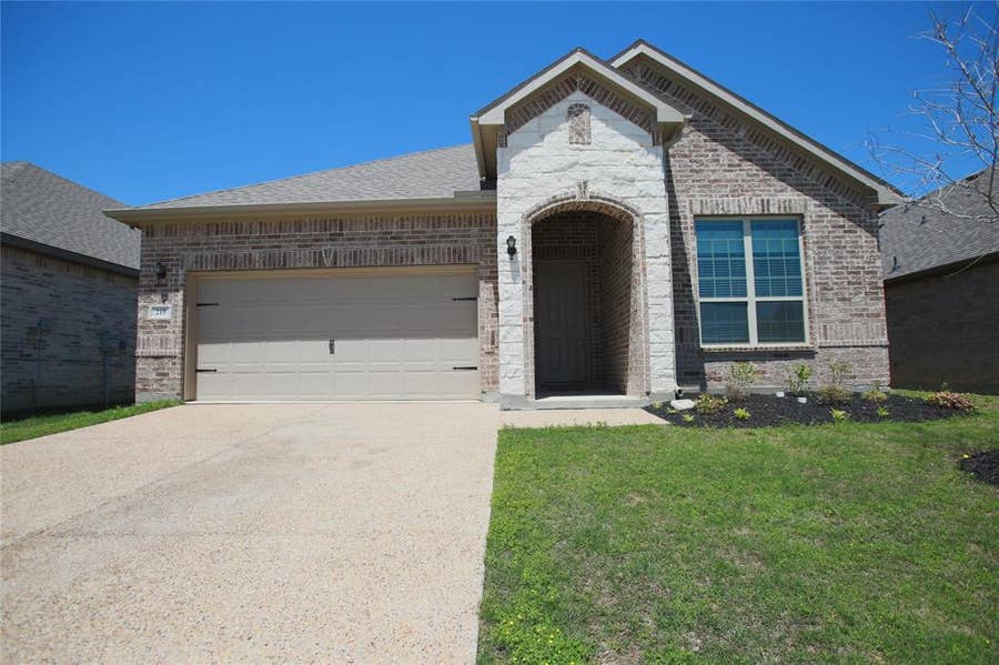 Property photo for 219 Lexington Avenue, Melissa, TX