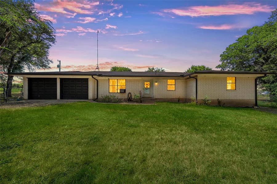 Property photo for 483 Nicole Lane, Waco, TX