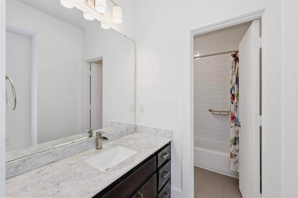 6908 Chantilly Court, Dallas, TX 75214 6908 Chantilly Court, Dallas, TX 75214