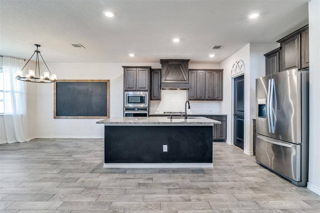 3094 Maverick Drive, Heath, TX 75126 3094 Maverick Drive, Heath, TX 75126