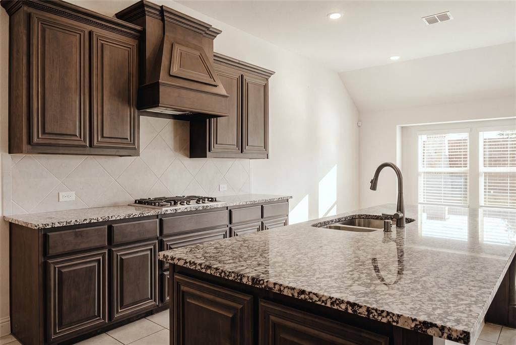 1514 Nighthawk Lane, Mansfield, TX 76063 1514 Nighthawk Lane, Mansfield, TX 76063