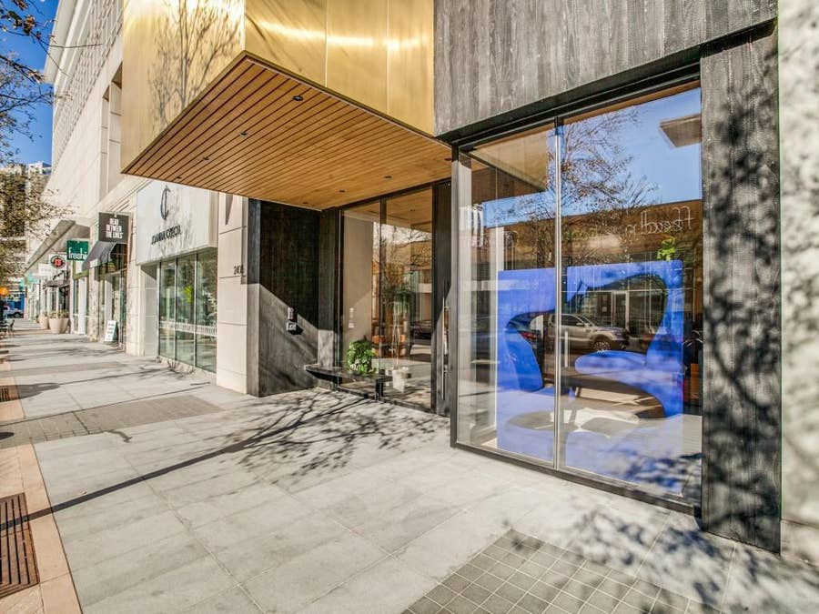 Property photo for 2408 Victory Park Lane, #737, Dallas, TX