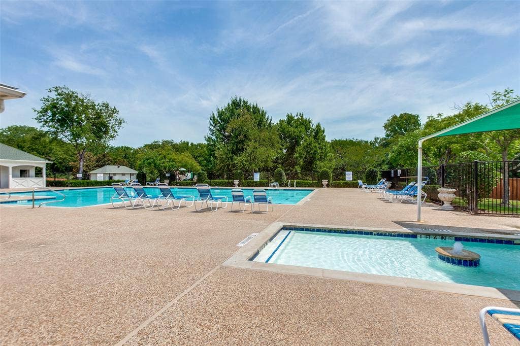 162 Shelby Trace, Murphy, TX 75094 The community pool is only 6 houses away