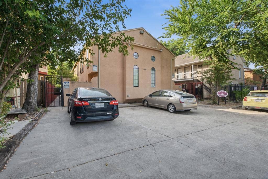 5114 Bryan Street, Dallas, TX 75206 5114 Bryan Street, Dallas, TX 75206