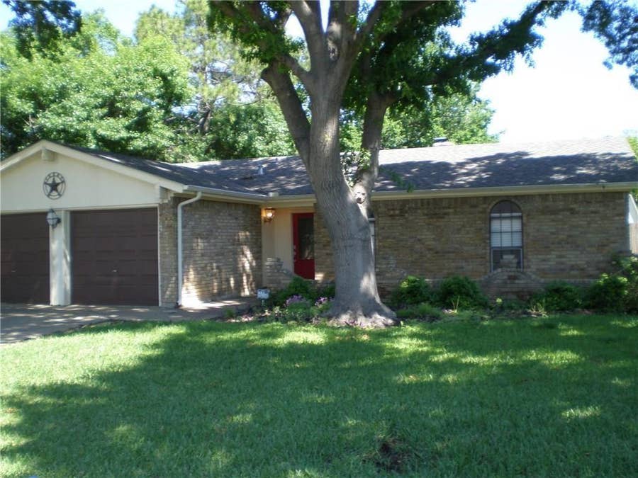 Property photo for 1309 San Marcos Drive, Arlington, TX
