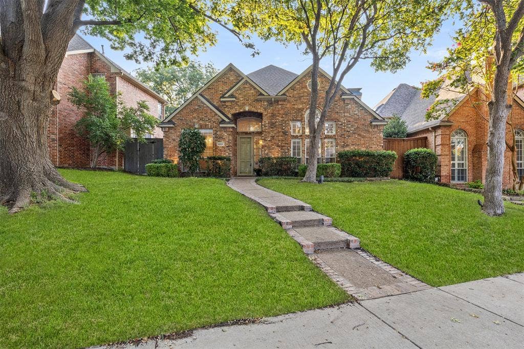 Front lawn digitally enhanced