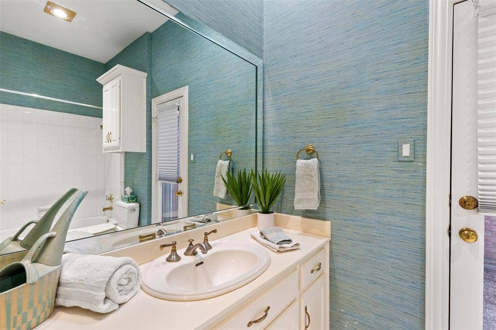 8644 Breakers Point, Dallas, TX 75243