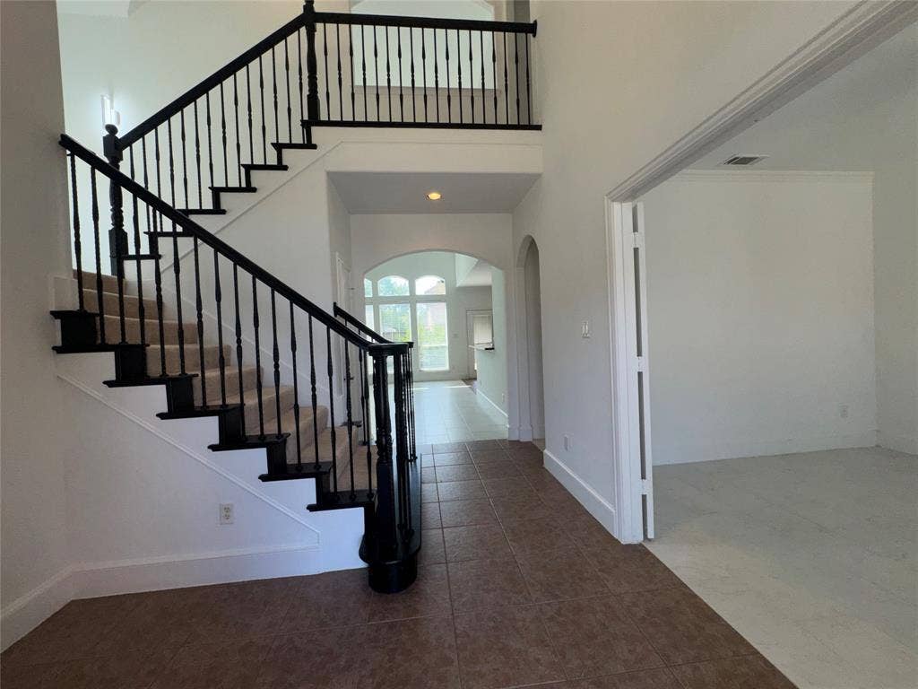 1913 Lawnview Drive, McKinney, TX 75072 1913 Lawnview Drive, McKinney, TX 75072
