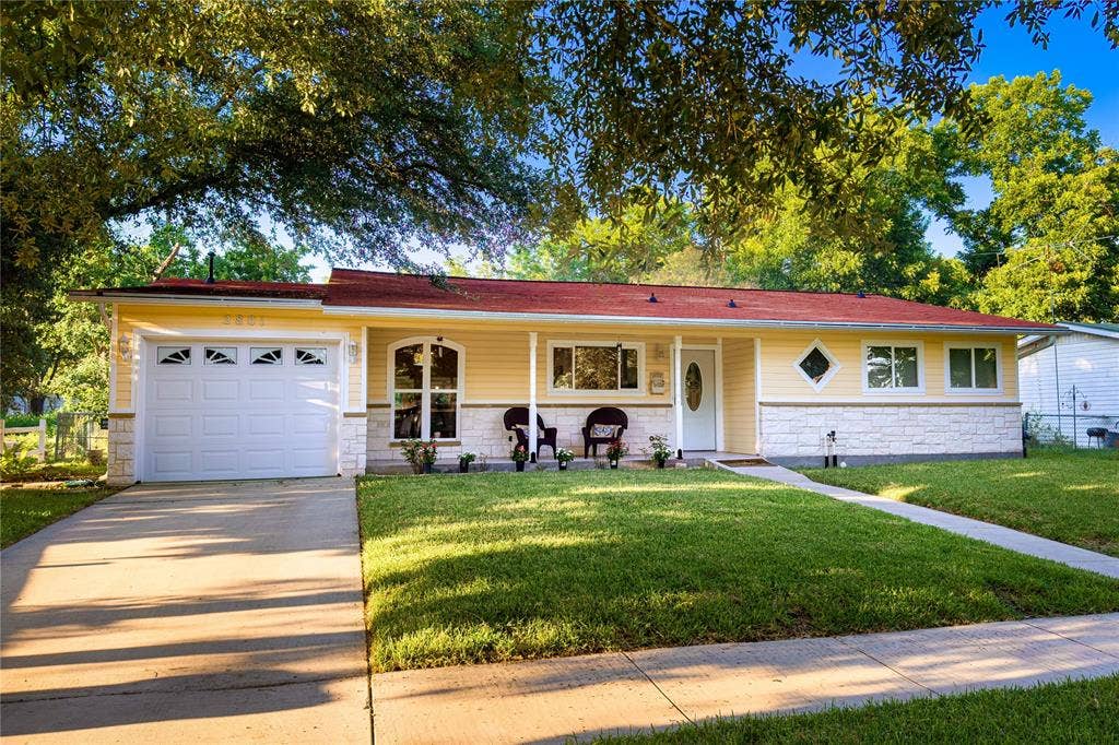 2801 Cheaney Drive, Killeen, TX 76543 2801 Cheaney Drive, Killeen, TX 76543