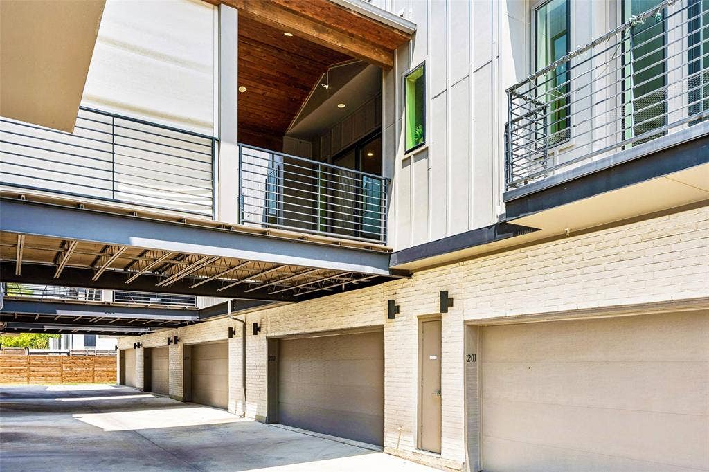 5707 Lindell Avenue, #202, Dallas, TX 75206 5707 Lindell Avenue, #202, Dallas, TX 75206