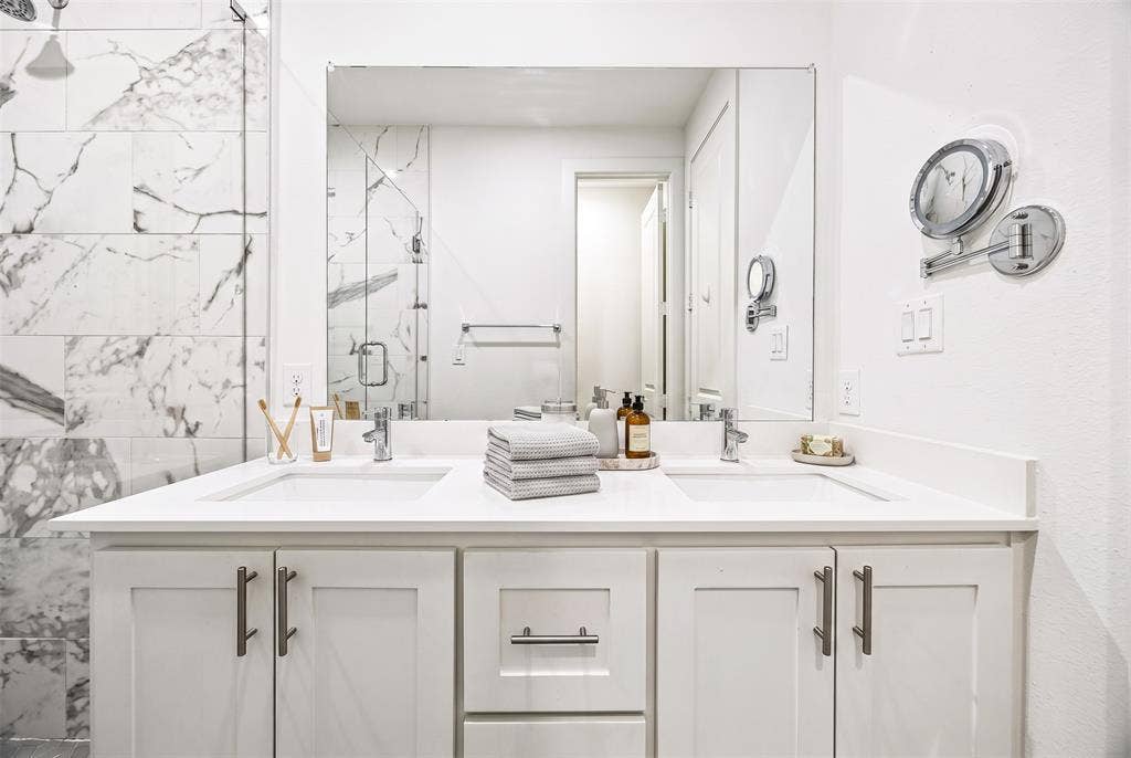 5707 Lindell Avenue, #202, Dallas, TX 75206 5707 Lindell Avenue, #202, Dallas, TX 75206