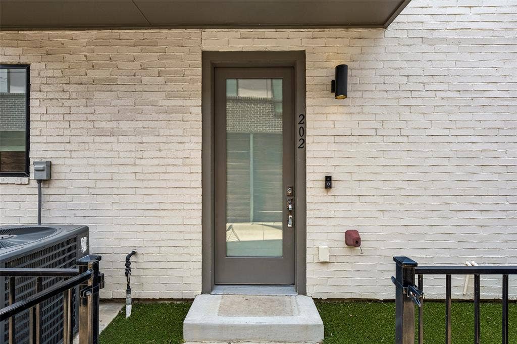 5707 Lindell Avenue, #202, Dallas, TX 75206 5707 Lindell Avenue, #202, Dallas, TX 75206
