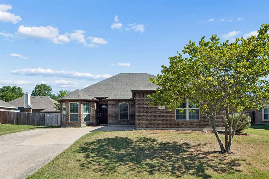 Property photo for 217 Troy Lane, Red Oak, TX