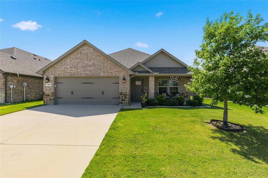 Property photo for 7904 Grant Lane, Greenville, TX
