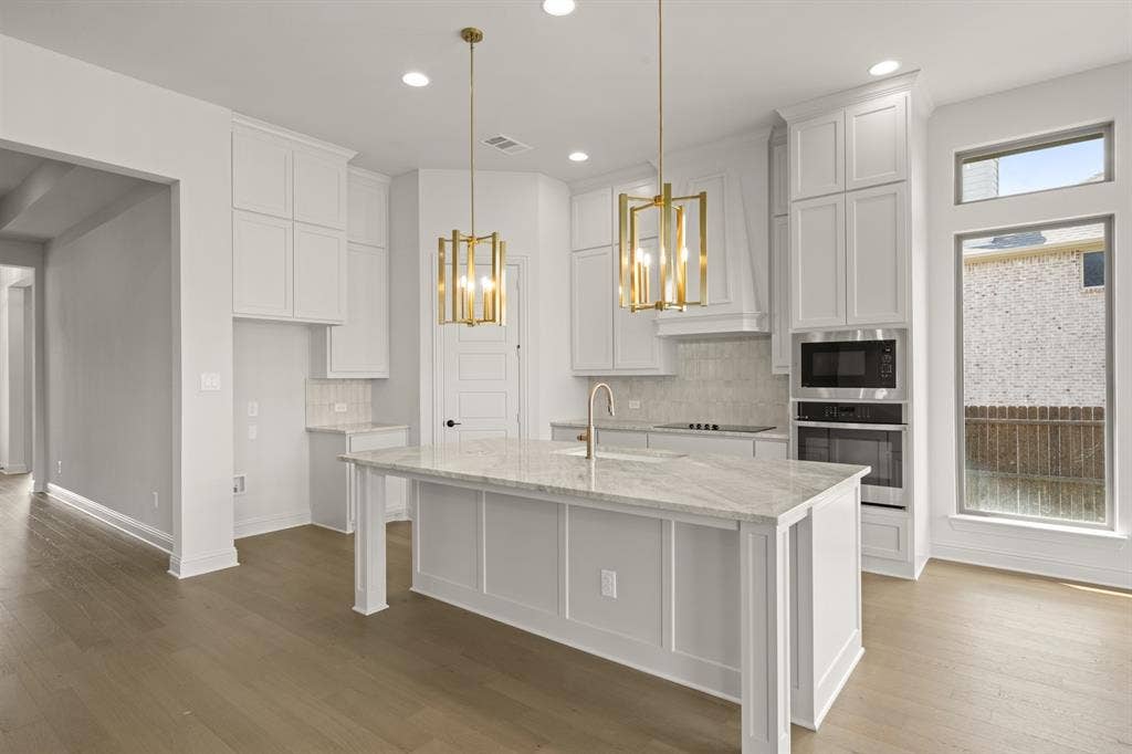 5217 Rowlan Row, Midlothian, TX 76065 5217 Rowlan- Kitchen-1