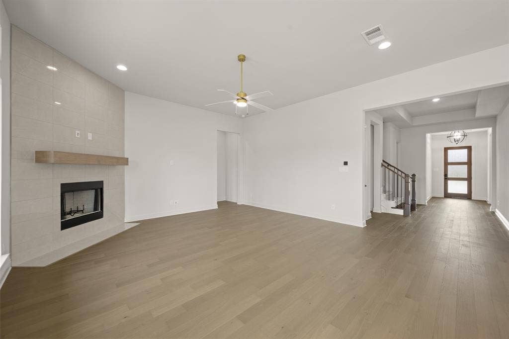 5217 Rowlan Row, Midlothian, TX 76065 5217 Rowlan- Living Room-2