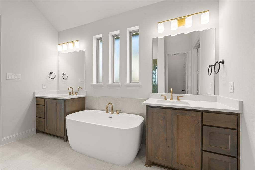 5217 Rowlan Row, Midlothian, TX 76065 5217 Rowlan- Primary Suite-4
