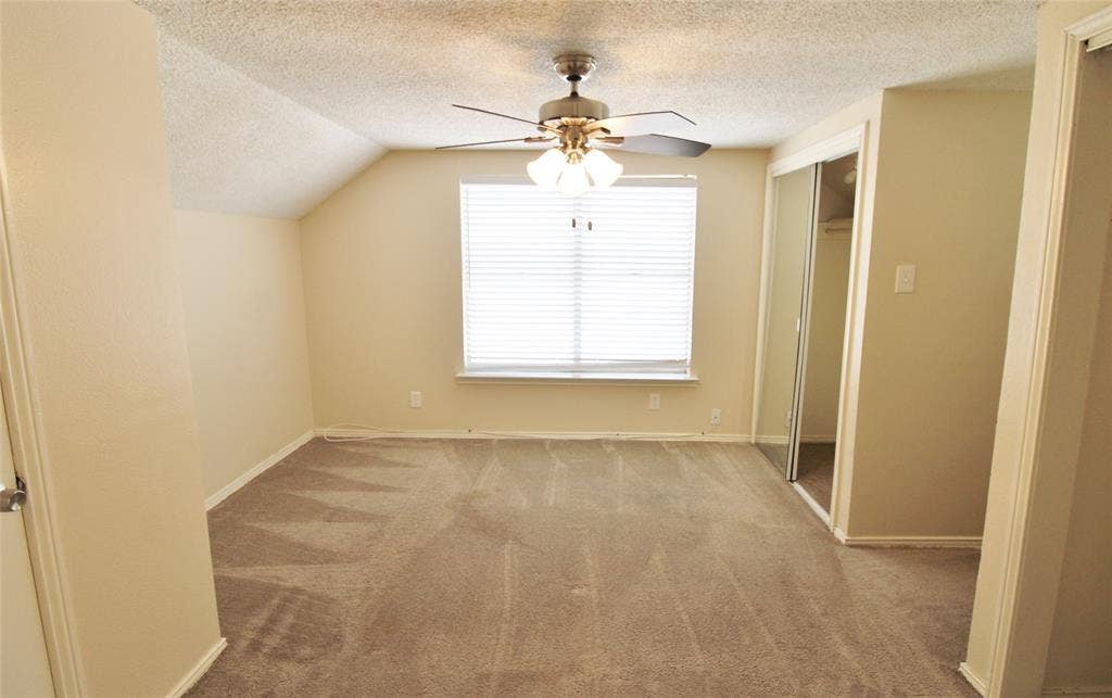 900 Valley Ridge Drive, DeSoto, TX 75115 900 Valley Ridge Drive, DeSoto, TX 75115
