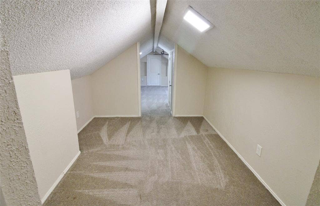 900 Valley Ridge Drive, DeSoto, TX 75115 900 Valley Ridge Drive, DeSoto, TX 75115
