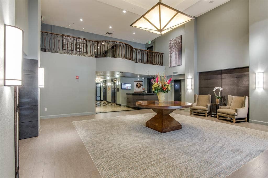 330 Las Colinas Boulevard E, #1016, Irving, TX 75039 Inviting lobby with 24-hour concierge