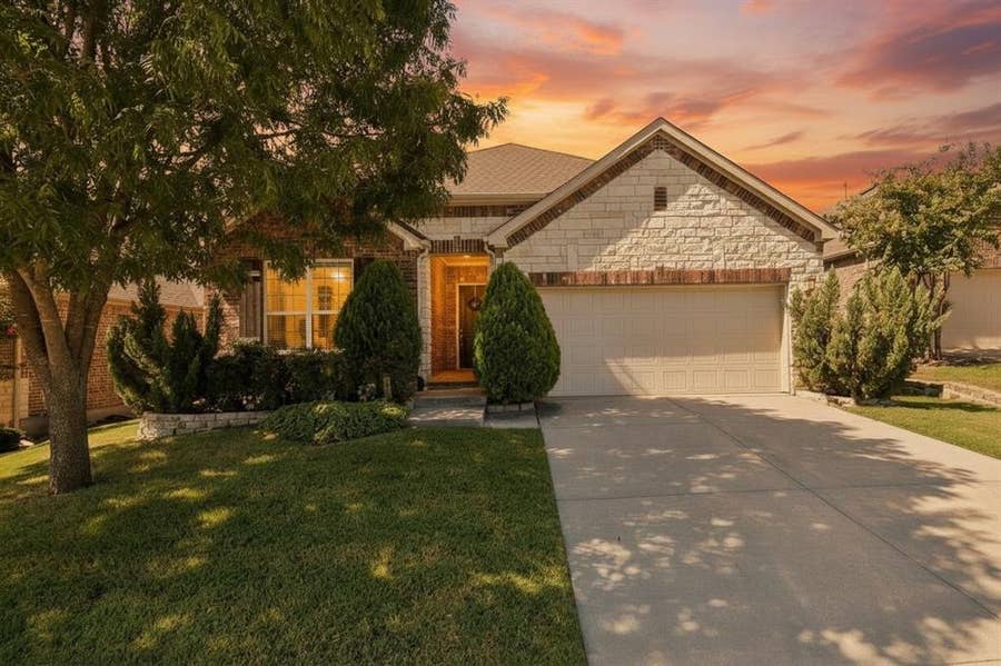 Property photo for 5413 Leyton Drive, McKinney, TX