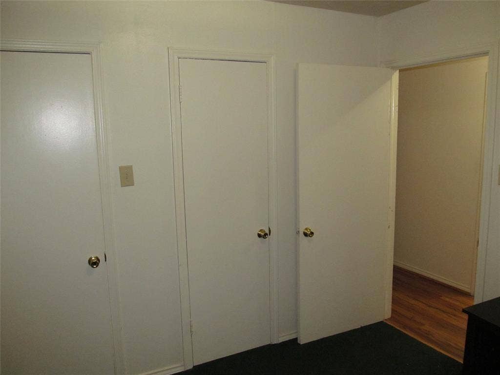 740 Emberwood Drive, Dallas, TX 75232 BEDROOM #3 SECOND VIEW WITH HALL WITH