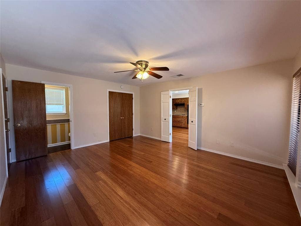 3205 Cross Bend Road, Plano, TX 75023 Second living area off of kitchen with half bath and access to garage