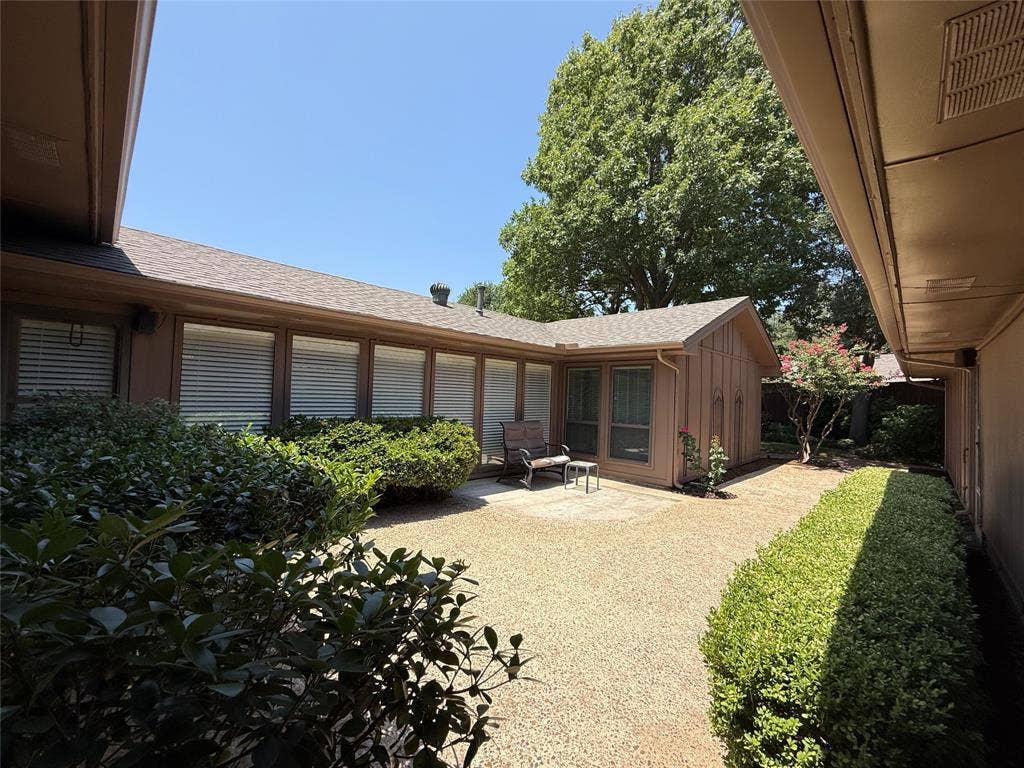 3205 Cross Bend Road, Plano, TX 75023 3205 Cross Bend Road, Plano, TX 75023