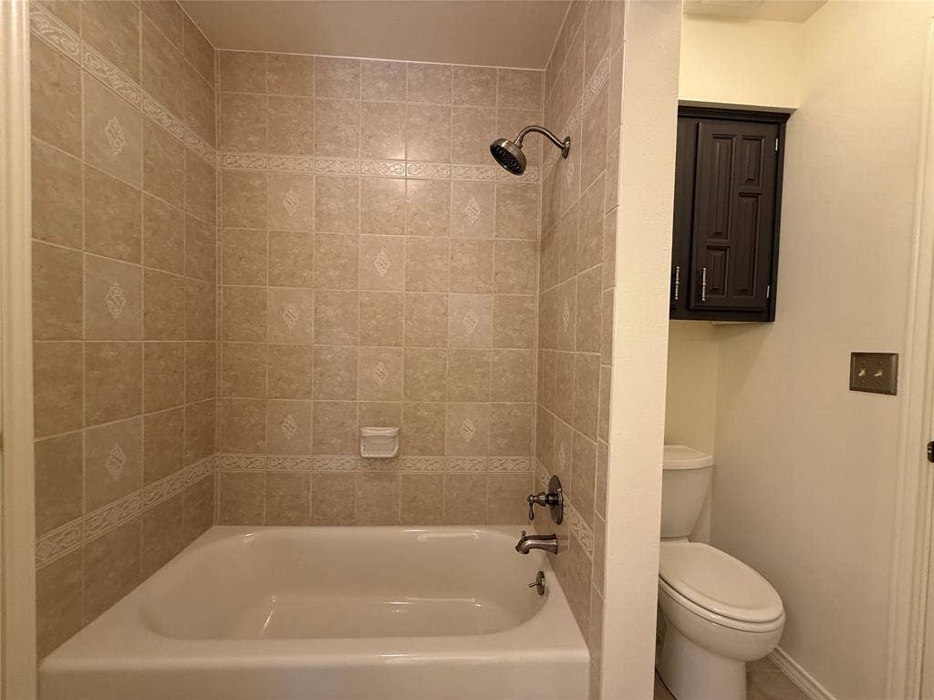 3205 Cross Bend Road, Plano, TX 75023 3205 Cross Bend Road, Plano, TX 75023
