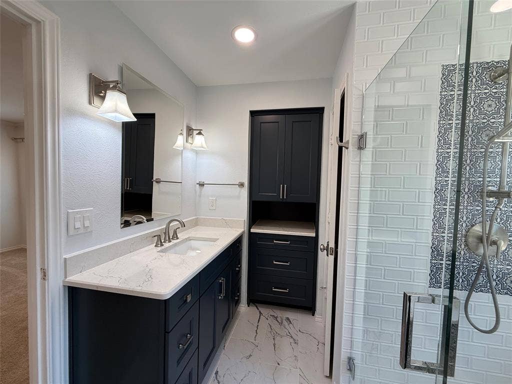 3205 Cross Bend Road, Plano, TX 75023 3205 Cross Bend Road, Plano, TX 75023