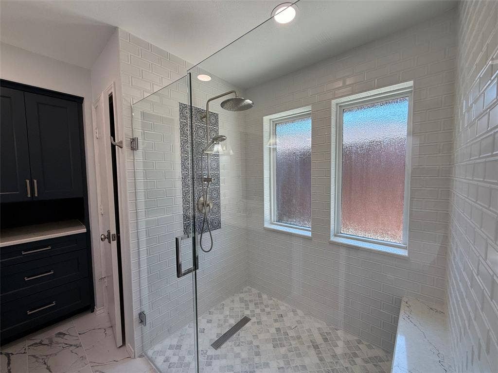 3205 Cross Bend Road, Plano, TX 75023 3205 Cross Bend Road, Plano, TX 75023