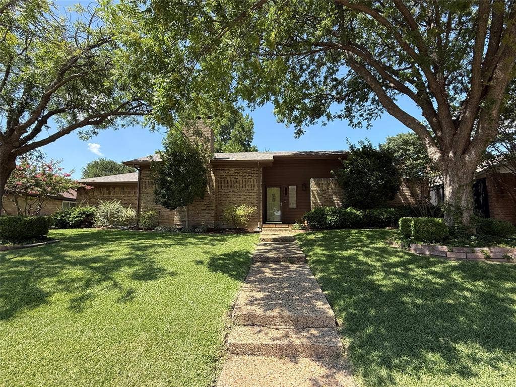 3205 Cross Bend Road, Plano, TX 75023 3205 Cross Bend Road, Plano, TX 75023