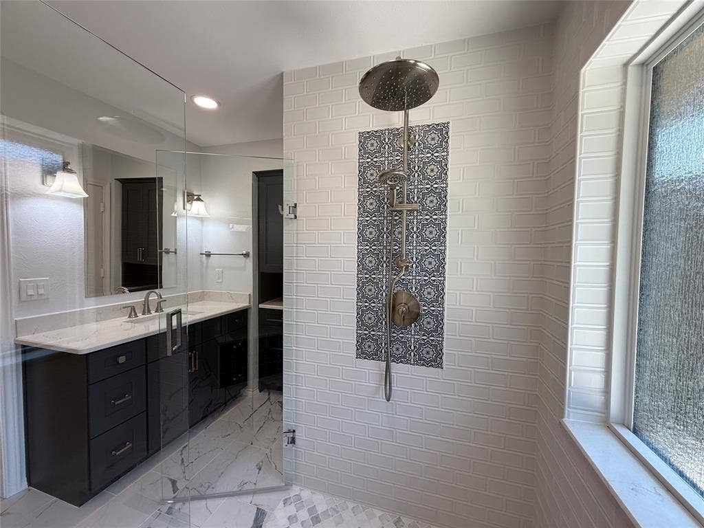 3205 Cross Bend Road, Plano, TX 75023 3205 Cross Bend Road, Plano, TX 75023