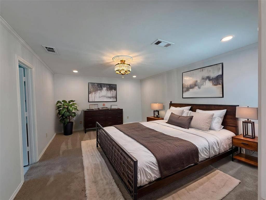3205 Cross Bend Road, Plano, TX 75023 VIRTUAL STAGED