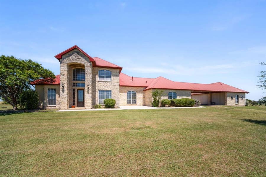 Property photo for 601 Zmolek Road, Ennis, TX