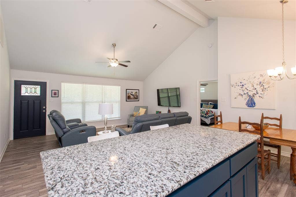 802 County Road 2406, Tool, TX 75143