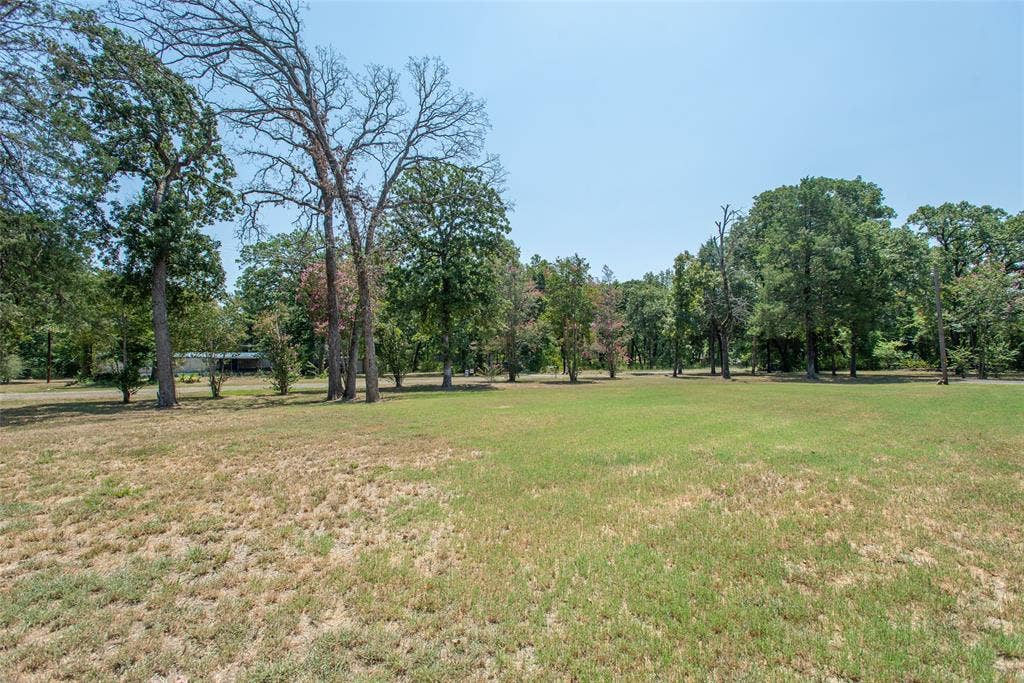 802 County Road 2406, Tool, TX 75143