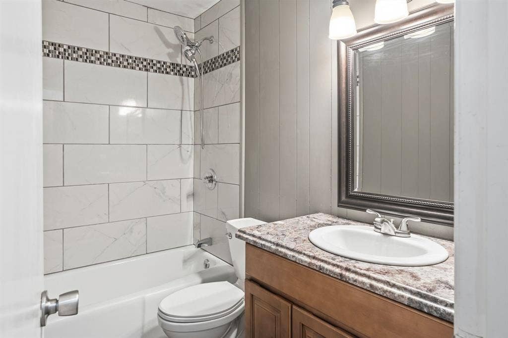 2903 Melmar Park Street, Commerce, TX 75428