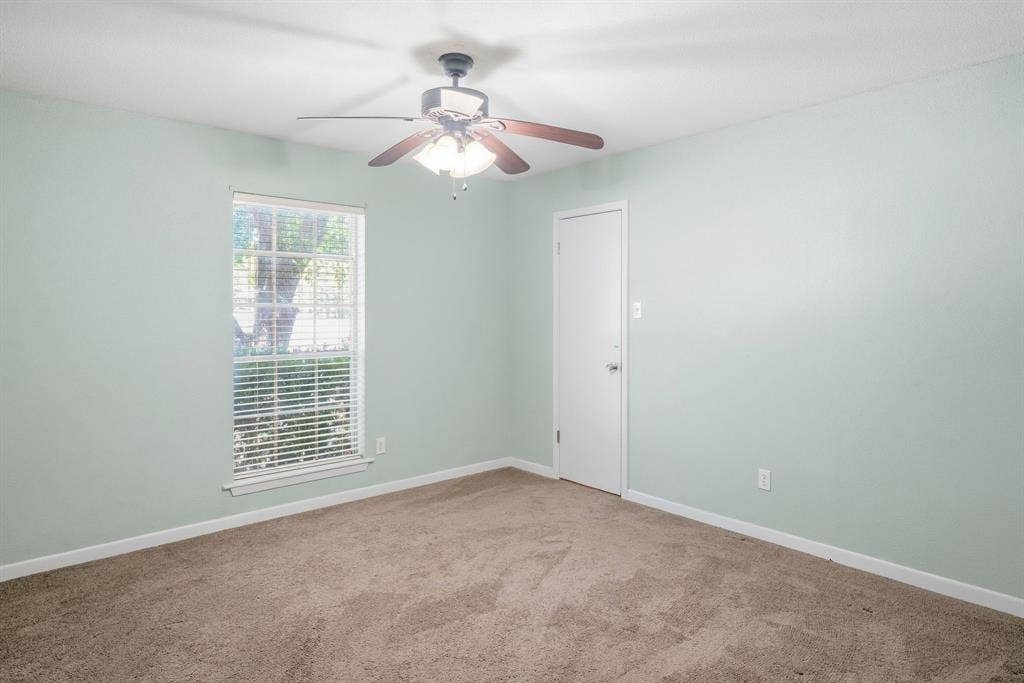 2903 Melmar Park Street, Commerce, TX 75428