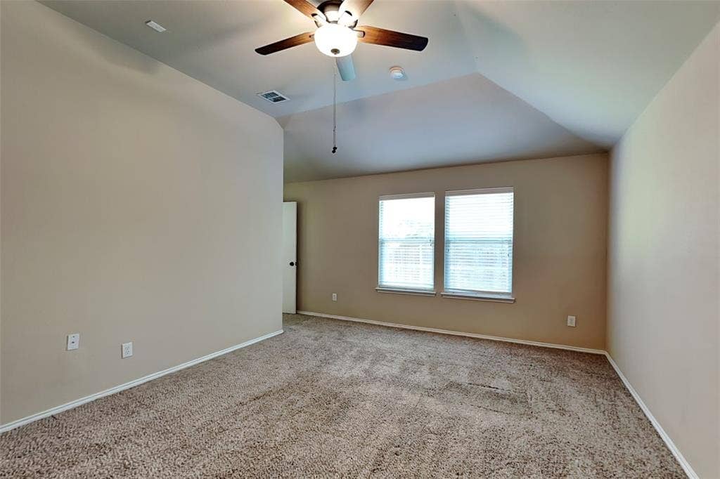 5561 Spring Ridge Drive, Watauga, TX 76137 5561 Spring Ridge Drive, Watauga, TX 76137