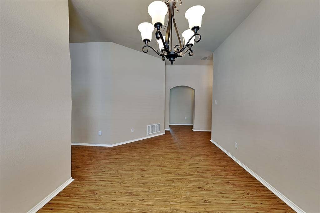 5561 Spring Ridge Drive, Watauga, TX 76137 5561 Spring Ridge Drive, Watauga, TX 76137