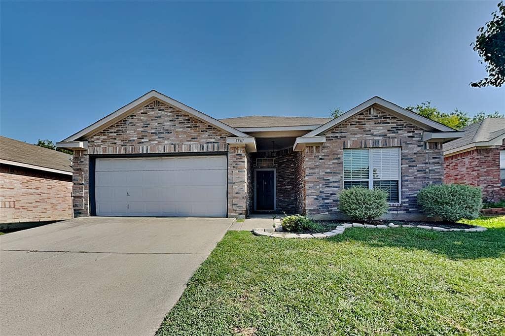5561 Spring Ridge Drive, Watauga, TX 76137 5561 Spring Ridge Drive, Watauga, TX 76137